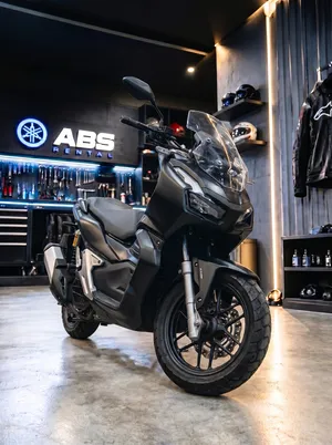 Honda ADV 160 